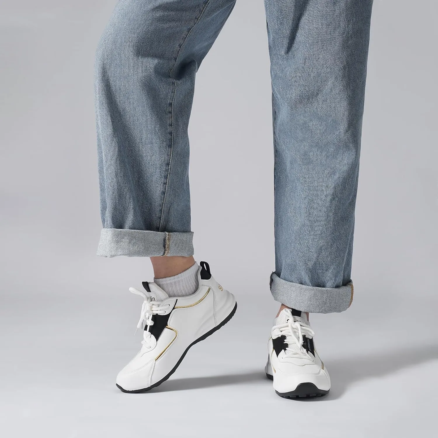 Men's Fashion Casual Sneakers Breathable Lace-up White Walking Shoes Daily Comfortable Non Slip Low Top Tennis Shoes