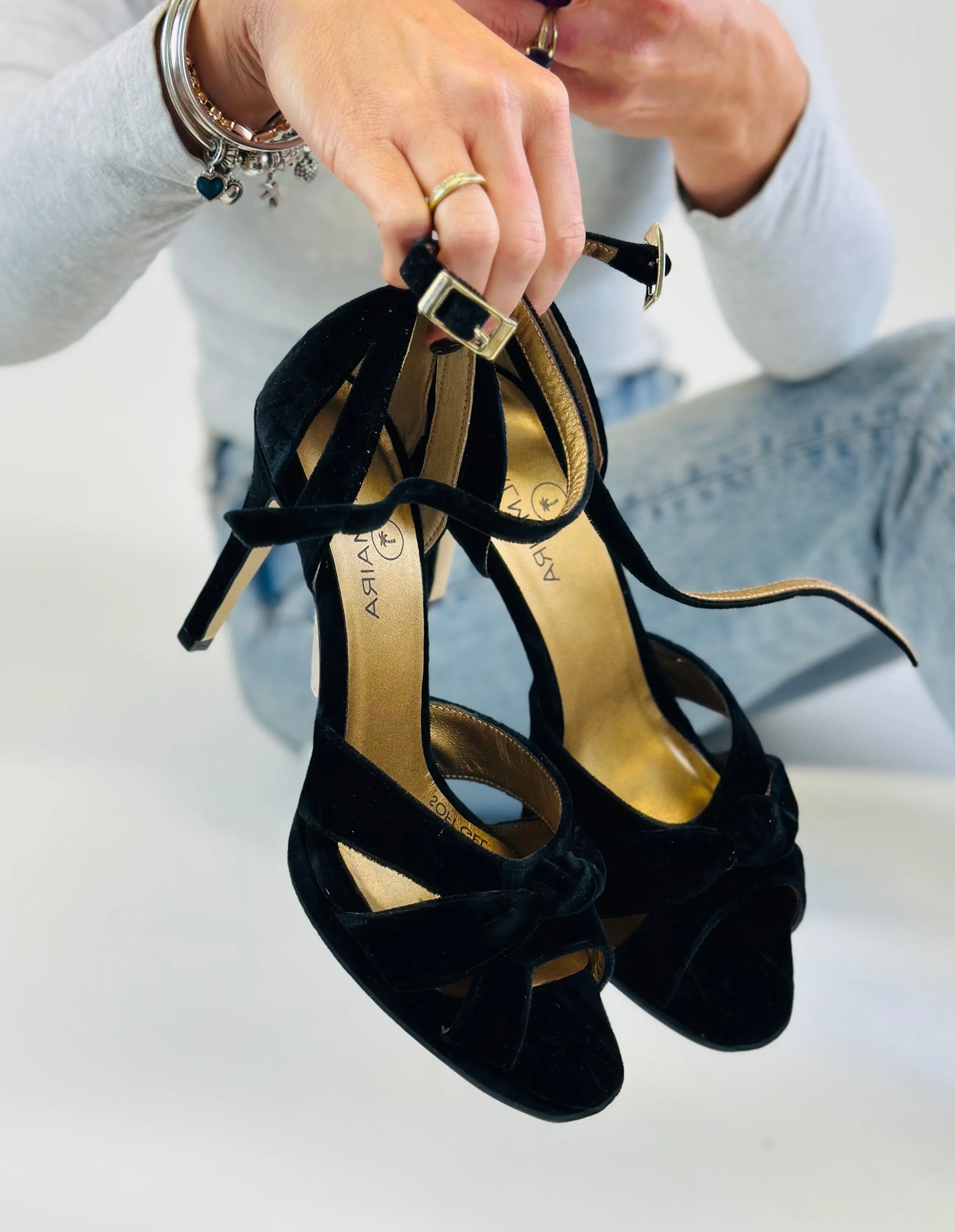 SAMPLE SALE Black Strappy platform shoes size 40